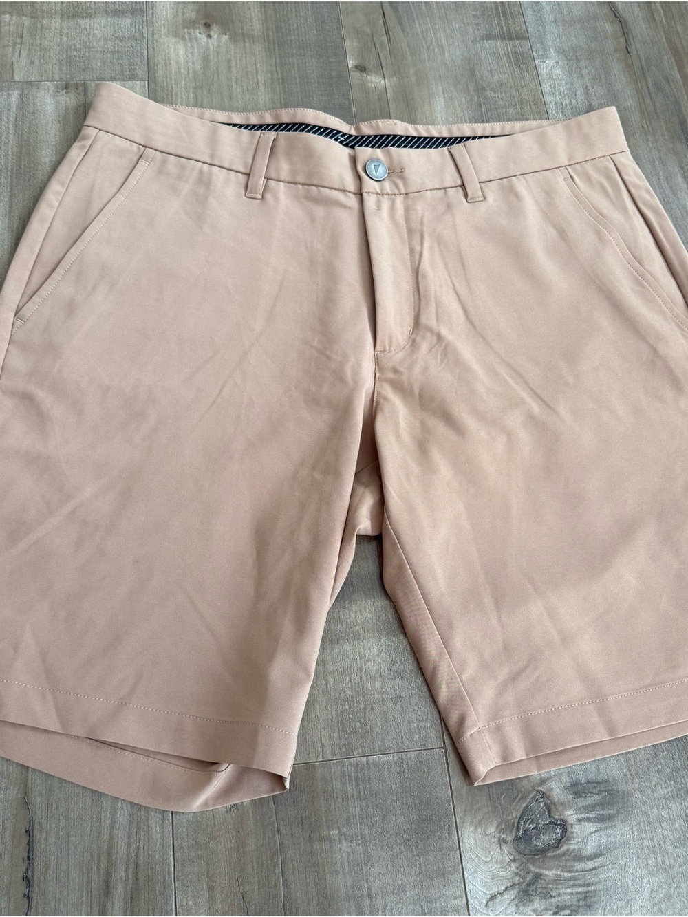 Primo 9 Inch Golf Shorts Men 34 Dark Khaki Gummy Waistband Performance Chino